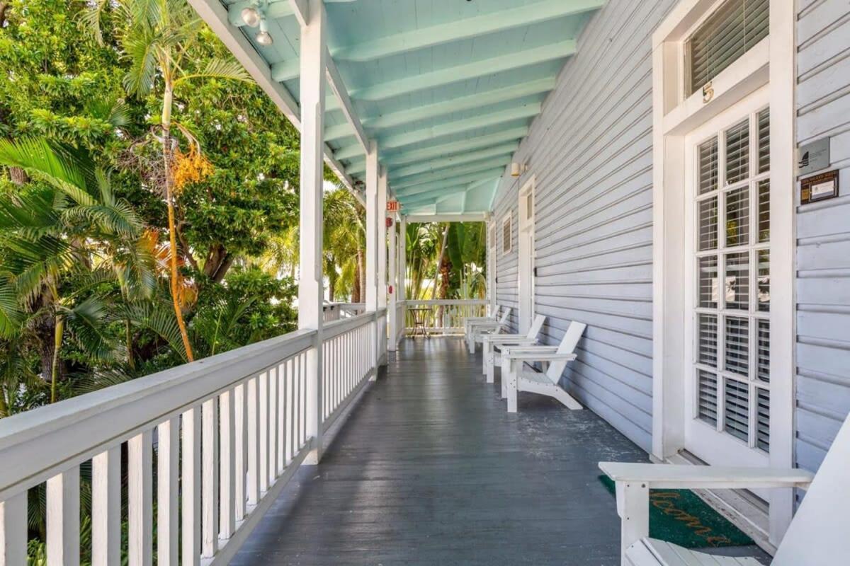 Duval Corner Villa Key West Exterior photo