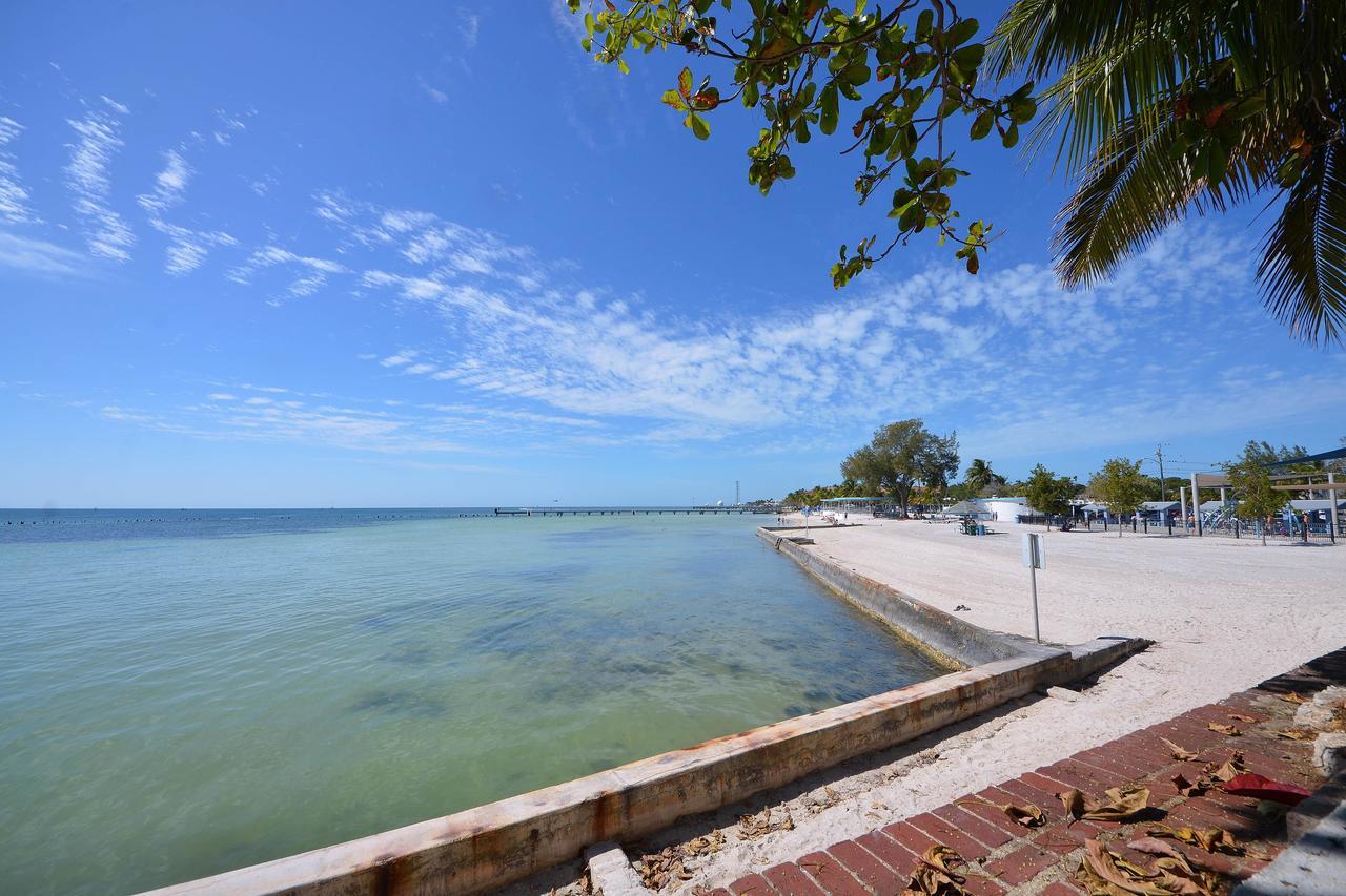 Duval Corner Villa Key West Exterior photo